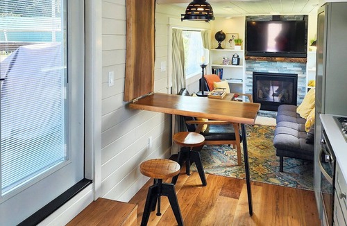 Waldport House | Azalea