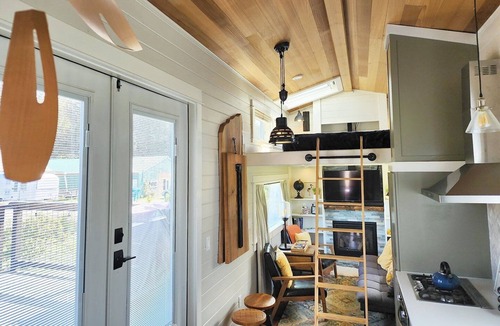 Waldport House | Azalea