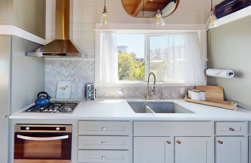 Waldport House | Azalea