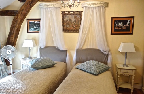 Tournon-Saint-Pierre House | Azay Le Rideau Room from CHATEAU LES VALLEES