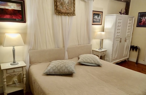 Tournon-Saint-Pierre House | Azay Le Rideau Room from CHATEAU LES VALLEES