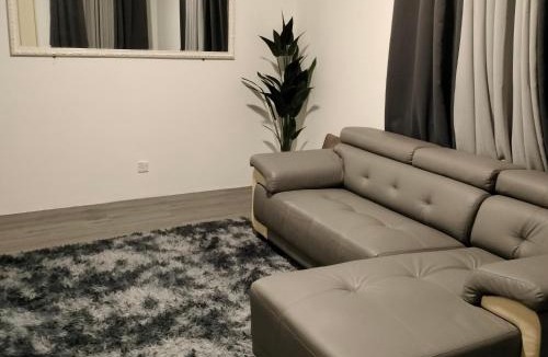 Sungai Besar House | AZK HOMESTAY