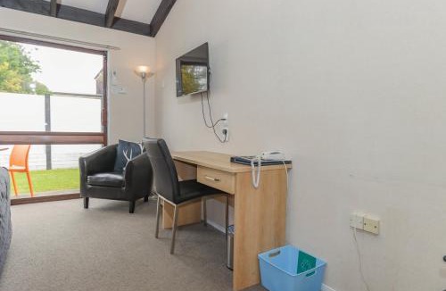 Palmerston North Hotel | Aztec Motel