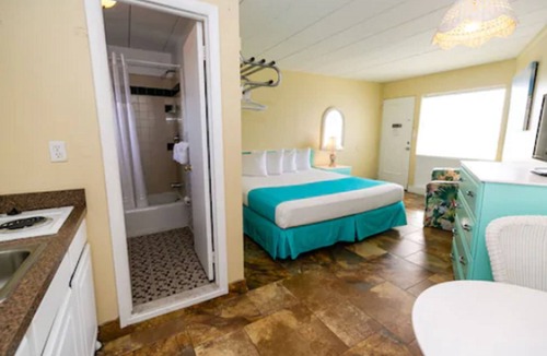 Wildwood Crest Hotel | Aztec Motel