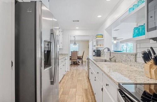 Kingsland House | Azure 1-Lakefront w/Shared Pool, Dock, & Fire Pit