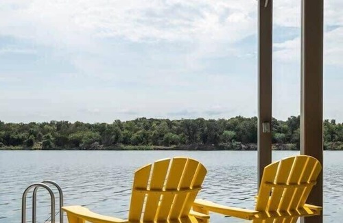 Kingsland House | Azure 1-Lakefront w/Shared Pool, Dock, & Fire Pit