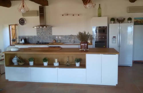 Port-la-Nouvelle House | Azure blue stopover