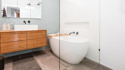 Balnarring House | Azure Drift