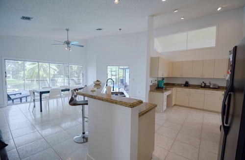 Greenview Shores House | Azure House