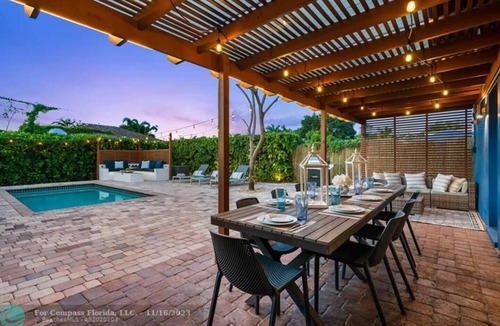 Coral Heights House | Azure Oasis Escape - Pool - 5 Min drive to Beach!