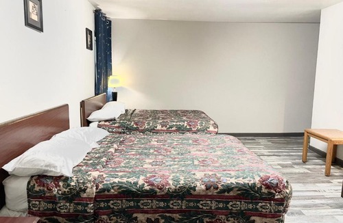 Fort Scott Hotel | Azure Sky Motel