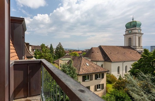 Wipkingen Apartment | Azure Suite - Free Parking - Helle 3-BR Wohnung