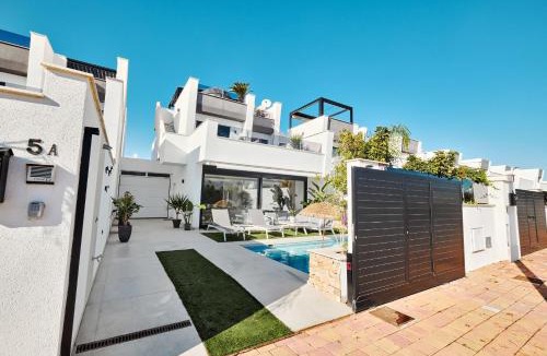 San Pedro del Pinatar Villa | Azure Villa Bahia