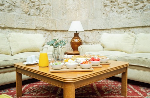 Penafiel Hotel | AZZ Peñafiel Las Claras Hotel & Spa