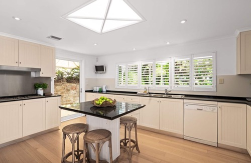 Whale Beach House | Azzure Whale Beach by TCC