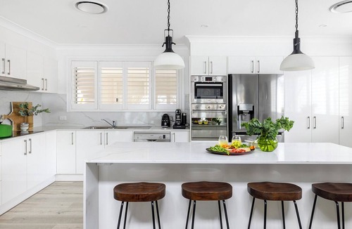 Nelson Bay House | Azzurra - Huge Elevated Deck and Glorious Water Views