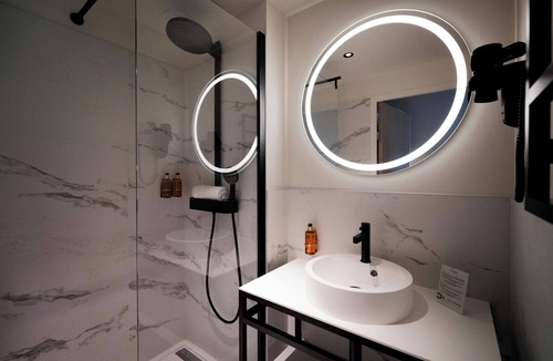 Ambronay Hotel | Bô Hôtels Ambronay