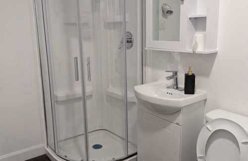 Mauricie Apartment | B-136 Apartment 3 & 1/2 (all-inclusive, including washer-dryer)