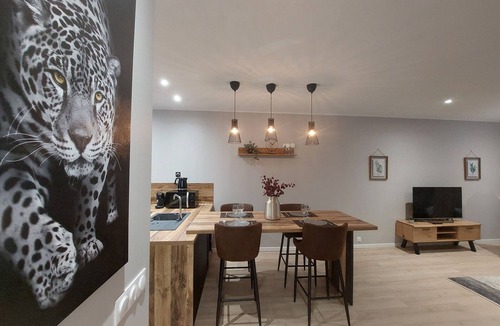 Saint-Amand-les-Eaux Apartment | B As in. Forest walk