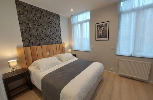 Saint-Amand-les-Eaux Apartment | B As in. Forest walk