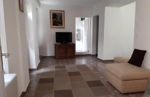 Castel San Pietro Apartment | B&B appartamenti chez Patty