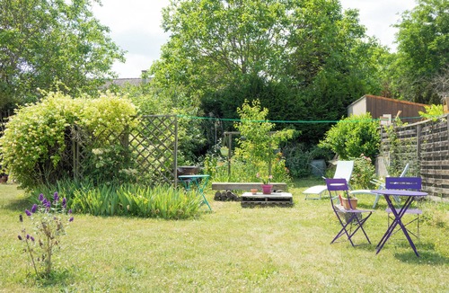 Noyers House | B&B Cerisier, Diner on request, electric recharging point