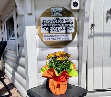 Trasadingen Bed & Breakfast | B&B Chalet Grillkota