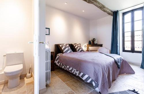 Giroussens Bed & Breakfast | B&B du Couvent, vue château