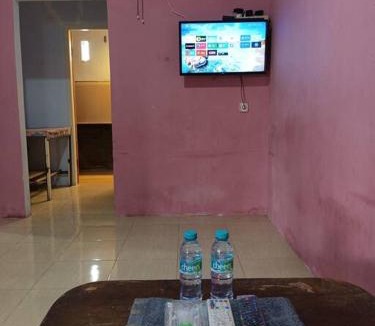 Genteng Apartment | B&B Guest House