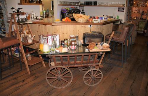 Ernen Bed & Breakfast | B&B Hängebrigga