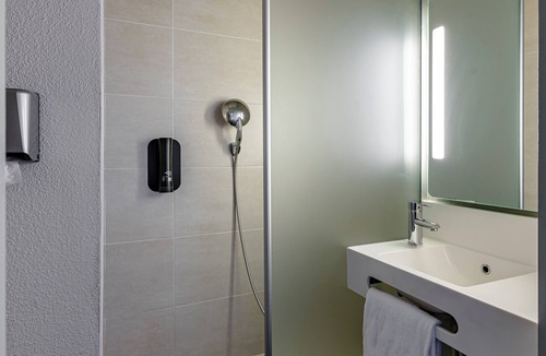 Tresses Hotel | B&B Hôtel Bordeaux Est