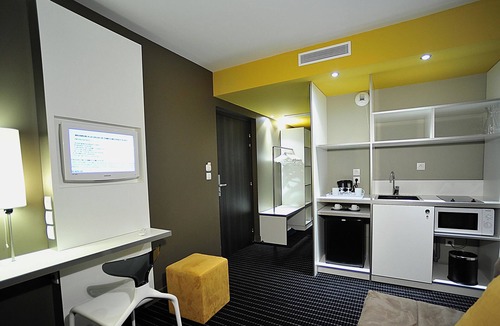 7th Arrondissement Apartment | B&B Home Lyon Centre Berthelot