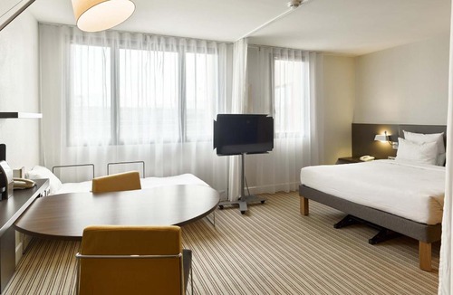 Velizy-Villacoublay Hotel | B&B HOME Vélizy