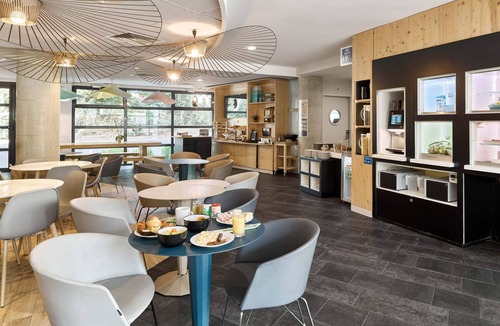 Velizy-Villacoublay Hotel | B&B HOME Vélizy