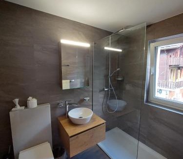 Gasenried Bed & Breakfast | B&B Hotel Alpenrösli