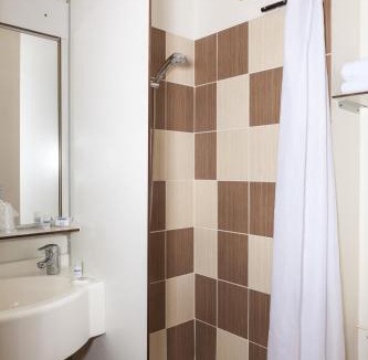 Saint-Sylvain-d'Anjou Hotel | B&B HOTEL Angers Parc Expos