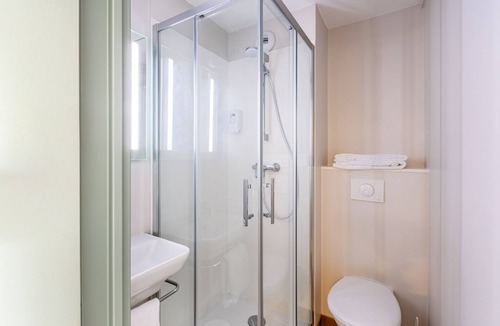 Saint-Sylvain-d'Anjou Hotel | B&B HOTEL ANGERS Parc Expos