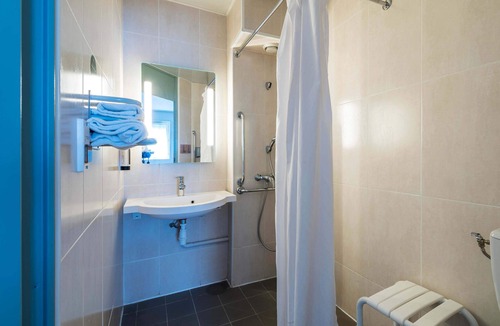 Beaucouze Hotel | B&B HOTEL Angers 2 Université