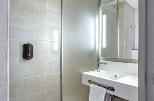 Champniers Hotel | B&B HOTEL Angoulème