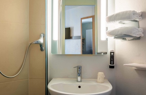 Argonay Hotel | B&B HOTEL Annecy Argonay