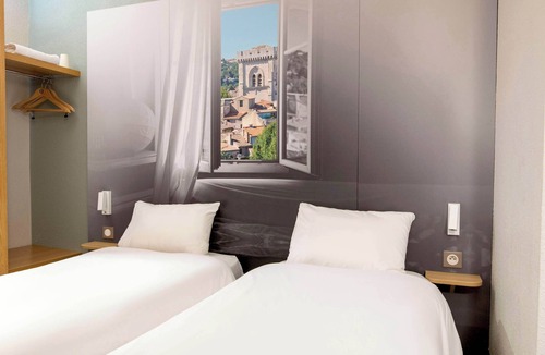 Saint Tronquet Business Park Hotel | B&B HOTEL Avignon (2)