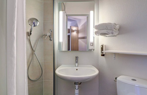 Savigny-les-Beaune Hotel | B&B HOTEL Beaune Nord