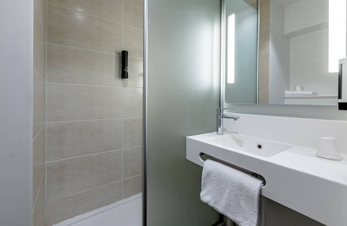 Miserey-Salines Hotel | B&B HOTEL Besançon Valentin