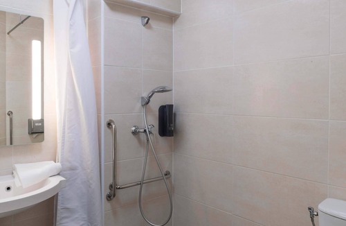 Bourges Hotel | B&B HOTEL Bourges (1)