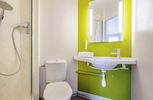 Brignoles Hotel | B&B HOTEL Brignoles