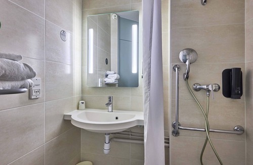 Saint-Contest Hotel | B&B HOTEL Caen Mémorial