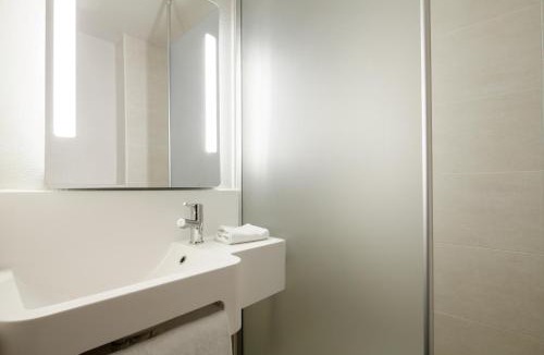 Carcassonne Hotel | B&B HOTEL Carcassonne Rocadest La Cité