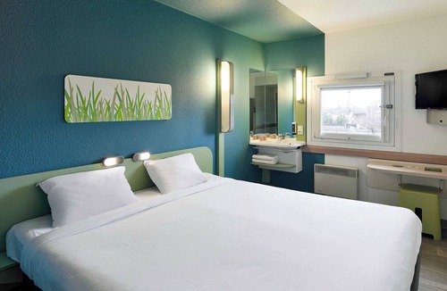 Cergy Hotel | B&B Hotel Cergy Pierrelaye