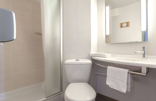 Chambery Hotel | B&B HOTEL Chambéry La Cassine