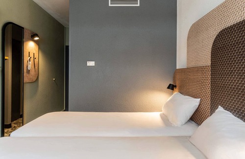 Chartres Hotel | B&B HOTEL Chartres Centre Cathédrale